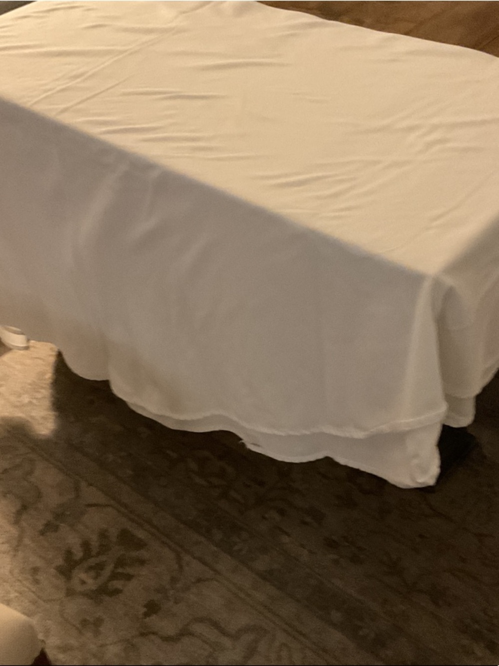 White Tablecloth - 86" Round